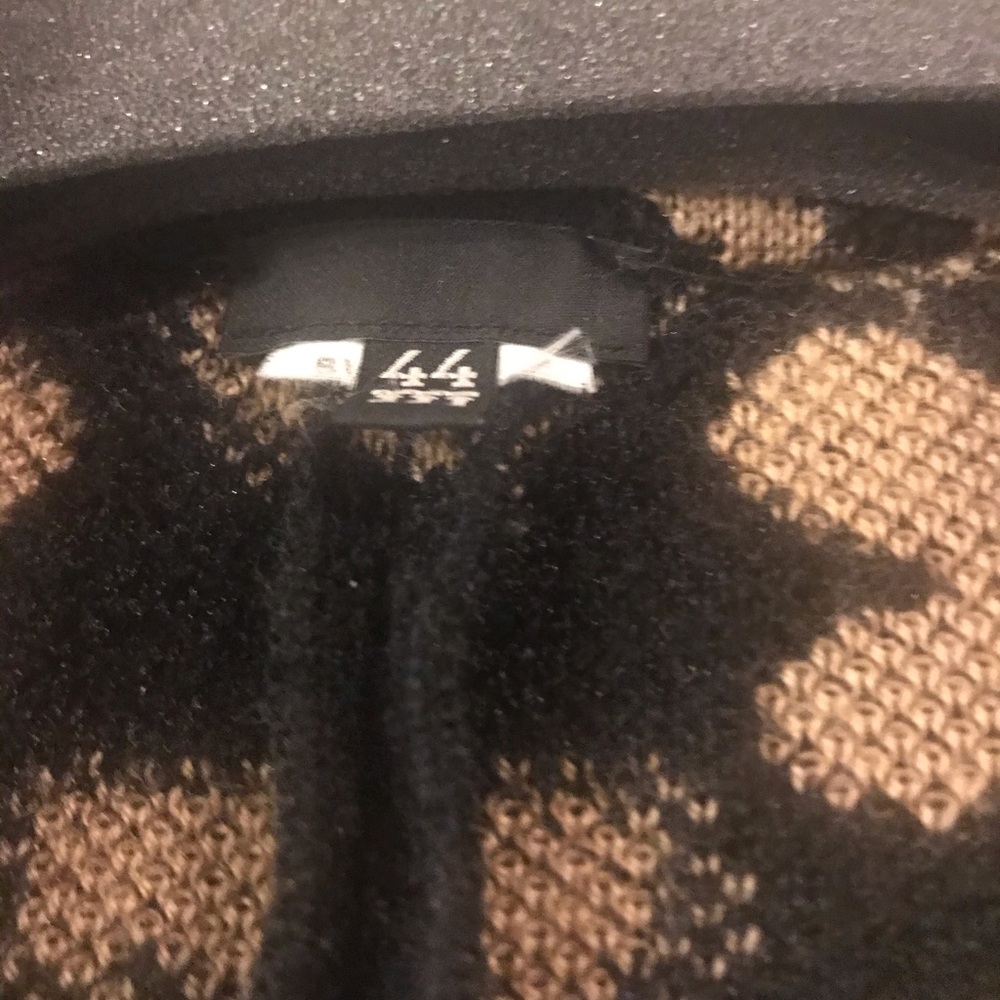 Sweater - Picture 3 of 4